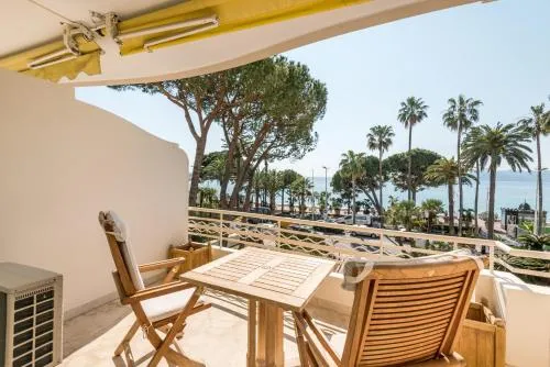 Buckingham & Lloyds - Cannes photo 23