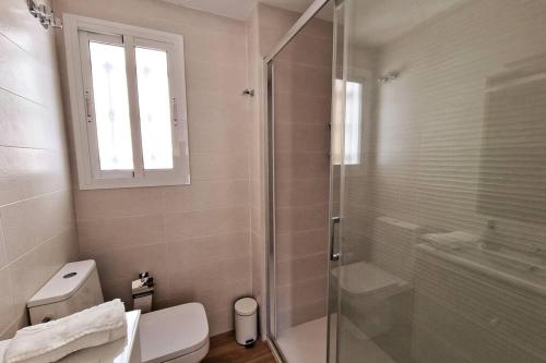 Moderno apartamento Sevilla zona Nervión. WiFi/AC