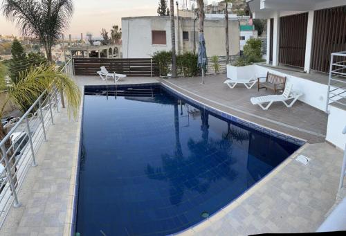 Imagen de la galería de Modern 1 bed flat & pool, en Limassol