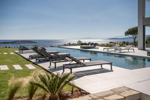 Searenity Villa - Balanced Harmony of Blues by etouri