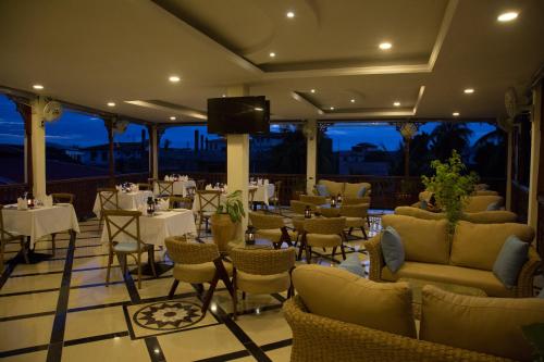 Ruang duduk di Spice Palace Hotel