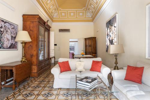 Catania City Center Historical Building Home photo 13