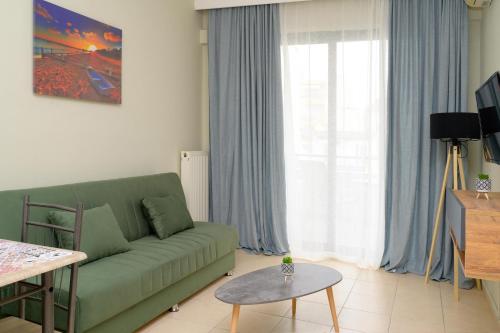 Sunshine Apartments #01