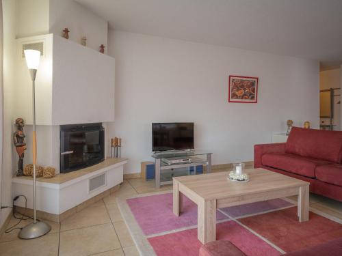 Apartment Rèze 6 by Interhome