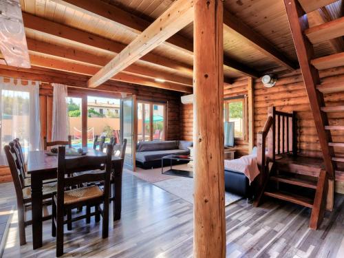 Posezení v ubytování Holiday Home Minja by Interhome