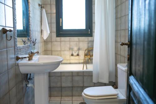 Koupelna v ubytování Serene Oasis Meganisi - Seaview & Exclusive Pool