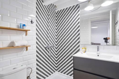 BeBarceloner Eixample Duplex Apartments