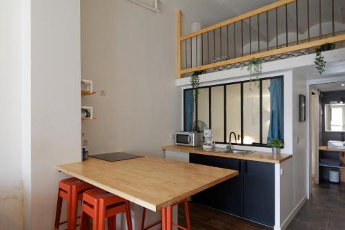 Sleep in Montpellier, Louise, centre, gare, 2 ch, Tram St-Denis