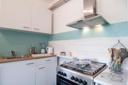 Dapur atau dapur kecil di CIRCEO Holiday Houses