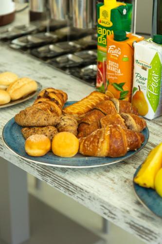 Jídlo v hotelu nebo okolí