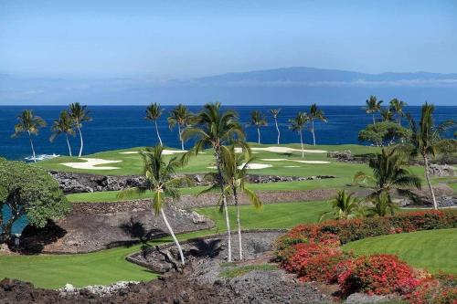 Gallery image of Elegant 2 Story Villa In Islands At Mauna Lani in Waikoloa