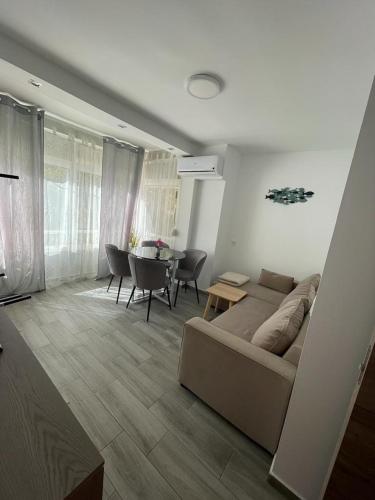 Blue Ocean Apartment