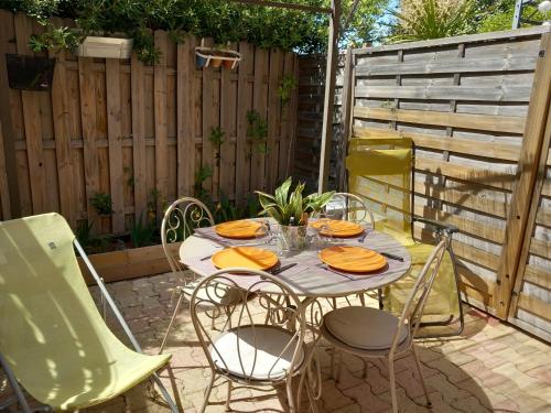 Rez de jardin Le Mooréa est à 5 min de l'hyper centre et plages