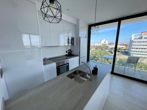 LHOME CÁDIZ