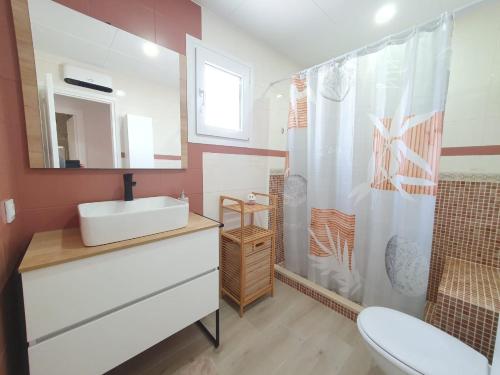 Kúpeľňa v ubytovaní Chalet Marinera Riumar Pura Natura