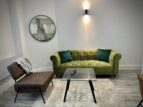 Stylish 2 Bed Apartment