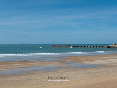 Photo de la galerie de l'établissement Maison avec Garage & WIFI au Centre des Sables-d'Olonne - FR-1-197-565, à Les Sables-dʼOlonne