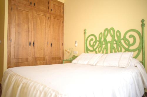 Кровать или кровати в номере One bedroom apartement with wifi at Alcantara