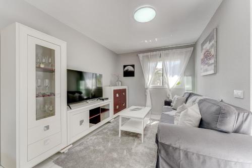Sea View Penthouse Sunshine Urbania