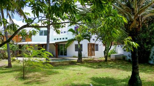 Jardín al aire libre en Charming villa near Mahebourg with a private pool