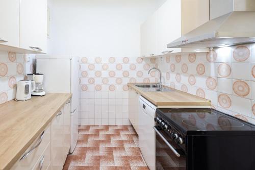 3 bedroom apartment for 5 people