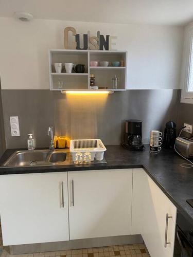 Photo de la galerie de l'établissement Maison - Terrasse - Jardin - Foret landaise, à Préchacq-les-Bains