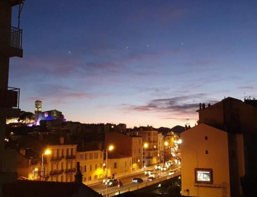 Výhľad na mesto Cannes alebo výhľad na mesto priamo z apartmánu