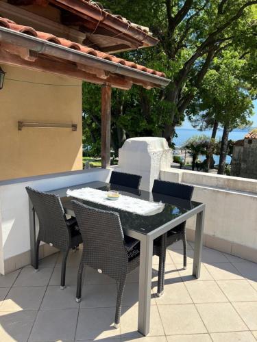 CAPTAIN'S HOUSE Lovran - 4 stars - no neighbors