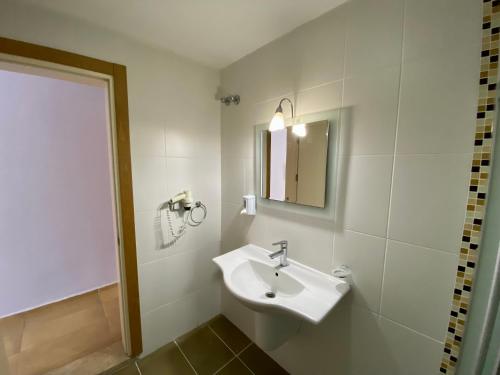 Imagen de la galería de Konfor Suite Otel, en Ölüdeniz