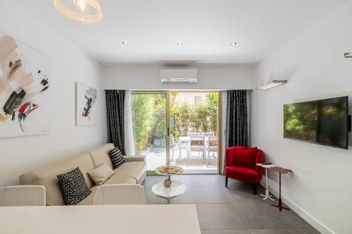 Stunning 2 bedroom flat, 2 min from the Croisette