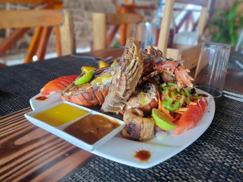 Makanan di atau berdekatan apartmen