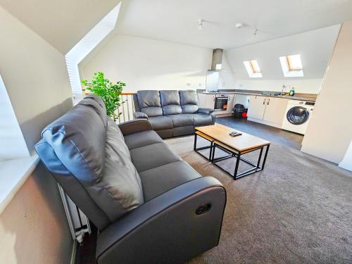 148 Mansell Road photo 32