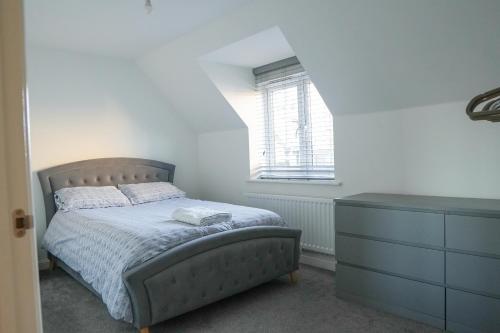 148 Mansell Road photo 34