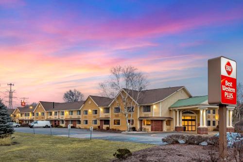Gallery image of Best Western Plus The Inn at Sharon/Foxboro in Sharon