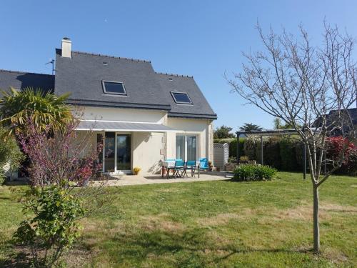 Maison familiale à Sarzeau avec jardin clos et équipements pour enfants - FR-1-639-44