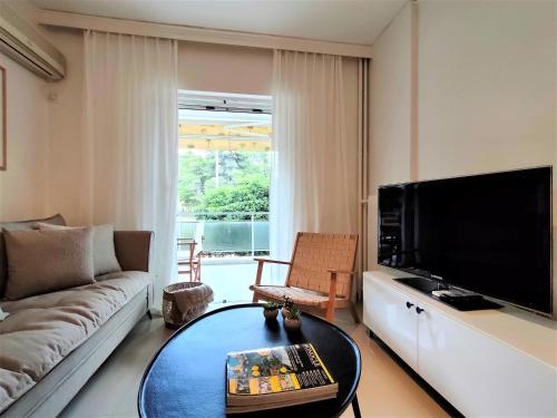 Vouliagmeni Iasonos Residence Central Stylish Flat