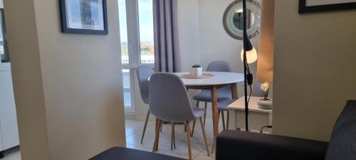 Foto Nessebar Sky Apartment - Top location - 2 minutes to South Beach & South Park - 8 minutes to Old Town 6