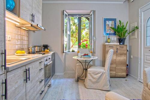 Indigo Apartment in Old Corfu Town