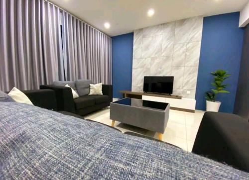 Posezení v ubytování SUNRISE GURNEY FULLSEAVIEW LUXURY 2ROOM SUITE 8PAX