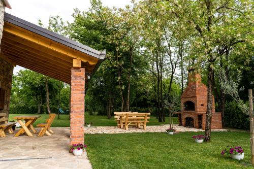 Foto dalla galleria di Kamena Kuća Vegar a Ljubuški