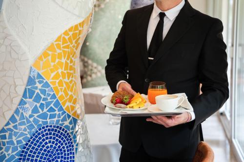 Mad på hotellet eller i nærheden