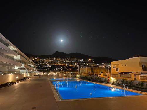 New apartment in Las Terazzas de Costa Adeje. Big terrace with a garden, heated pool and private parking