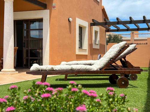 Villa Tarabilla with private pool & ocean views