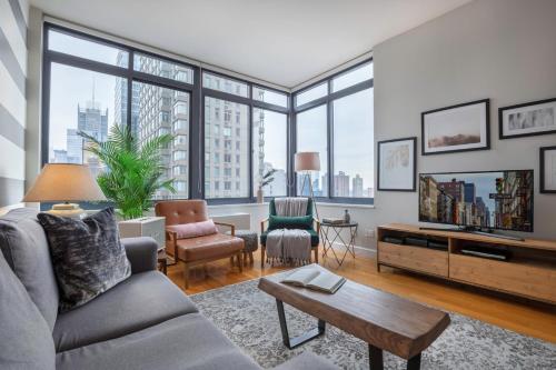 Gallery image of Modern Bright Times Sq 1BR w Indoor pool NYC-8 in New York