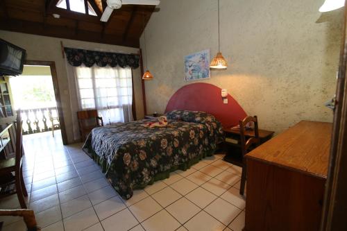 Postel nebo postele na pokoji v ubytování Xtabi Resort