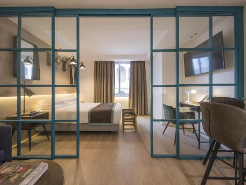 Chayofa Suites PillowAbroad