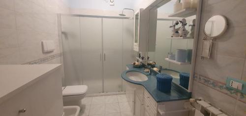 Ένα μπάνιο στο Apartment near the beach