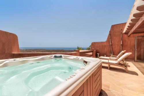 Bahia - Pelinor 2,2 PENTHOUSE NATURE RESERVE & SEA VIEW WITH OPEN-AIR JACUZZI