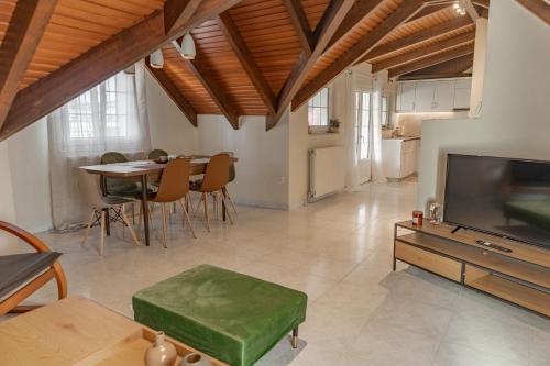 FILIPPOS LOFT