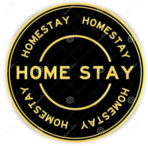 um símbolo de residência preto e dourado com as palavras "estadia em casa" em JQ1 SEA & POOL or CITY View WIFI I WASHING MACHINE for Seaview unit I CUCKOO WATER Jesselton Quay by R2 em Kota Kinabalu
